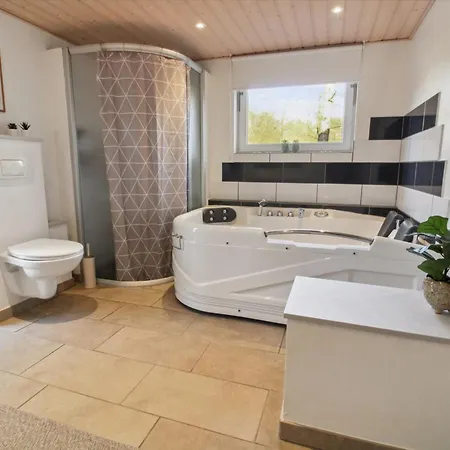 Дом отдыха Solvejg - 30km From The Sea By Interhome Toftlund